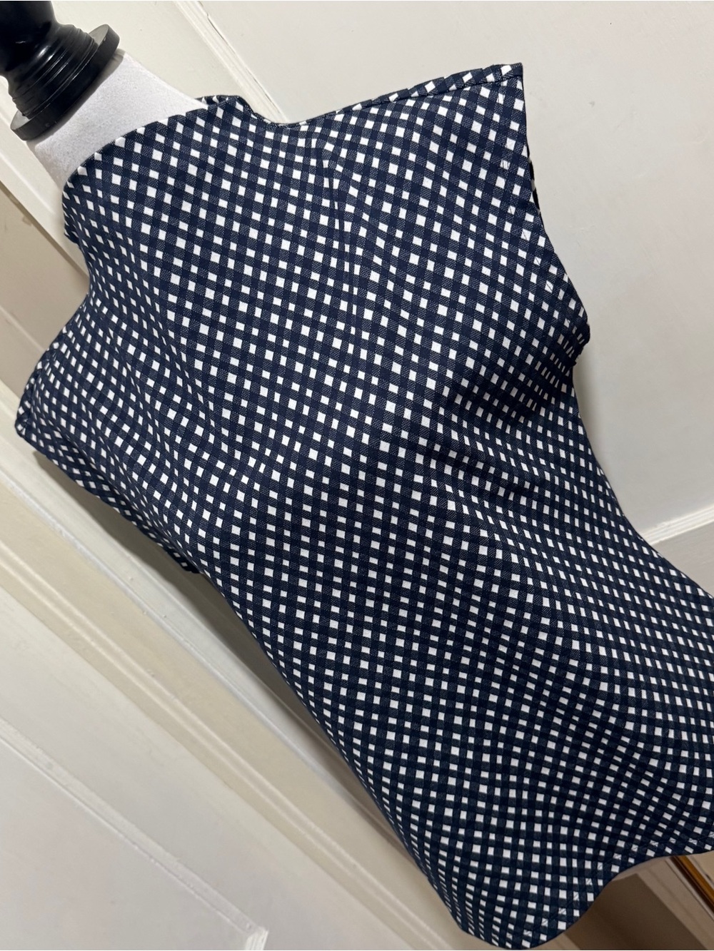 Ann Taylor Navy and White Sleeveless High-Neck Check Blouse - Picture 9 of 9